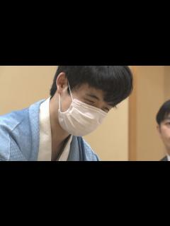 [x]藤井聡太七冠が永瀬拓矢王座に勝利 王座戦は1勝1敗のタイに - YouTube