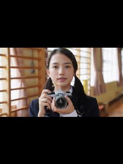 [x]清原果耶のツインテー＆制服姿！岡田将生の卒アル写真も／映画『1秒先の彼』本編映像 - YouTube
