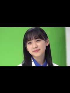 [x]芦田愛菜、ふとした表情が大人！爪の先まで美しい人に憧れて／オフテクス「クリアデュー」CM＋メイキング＋インタビュー - YouTube