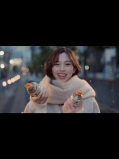 [x]中条あやみ、キュートな笑みでミルクティー⼿渡す RADWIMPS「前前前世」ピアノアレンジ曲採用 「キリン 午後の紅茶」新CM「紅茶がつないで ...