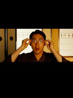 [x]小泉孝太郎、初めてのメガネにびっくり 北乃きい主演『おしょりん』予告映像 - YouTube