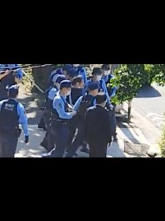 [x]中1男子生徒が刺される 傷害容疑で61歳逮捕 8日にも不審者情報 - 毎日動画