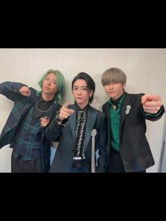 [x]Mrs. GREEN APPLE on Twitter: "この後、#レコード大賞 です📺 「#ダンスホール」をお楽しみに🪩