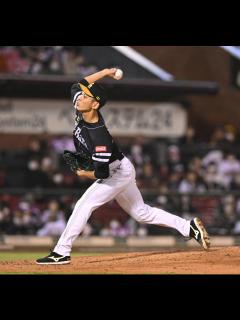 [x]【ソフトバンク】5回1死一塁で登板の泉、光った連続三振 「必勝継投」の流れ作った - プロ野球番記者コラム - 野球コラム写真ニュース ...