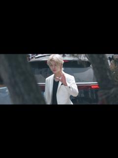 [x]엔하이픈(ENHYPEN, エンハイフン), 뮤직뱅크 출근길 - YouTube