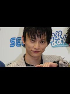 [x]AAA日高光啓、即興でフリースタイルラップ披露！「ぷよぷよ!!クエスト」新CM発表会 会見2 - YouTube