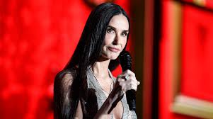 Demi Moore lashes out at audience while honoring Cher | Fox News