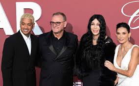 Amfar 2024: Heidi Klum, Demi Moore und Cher auf dem Roten Teppich